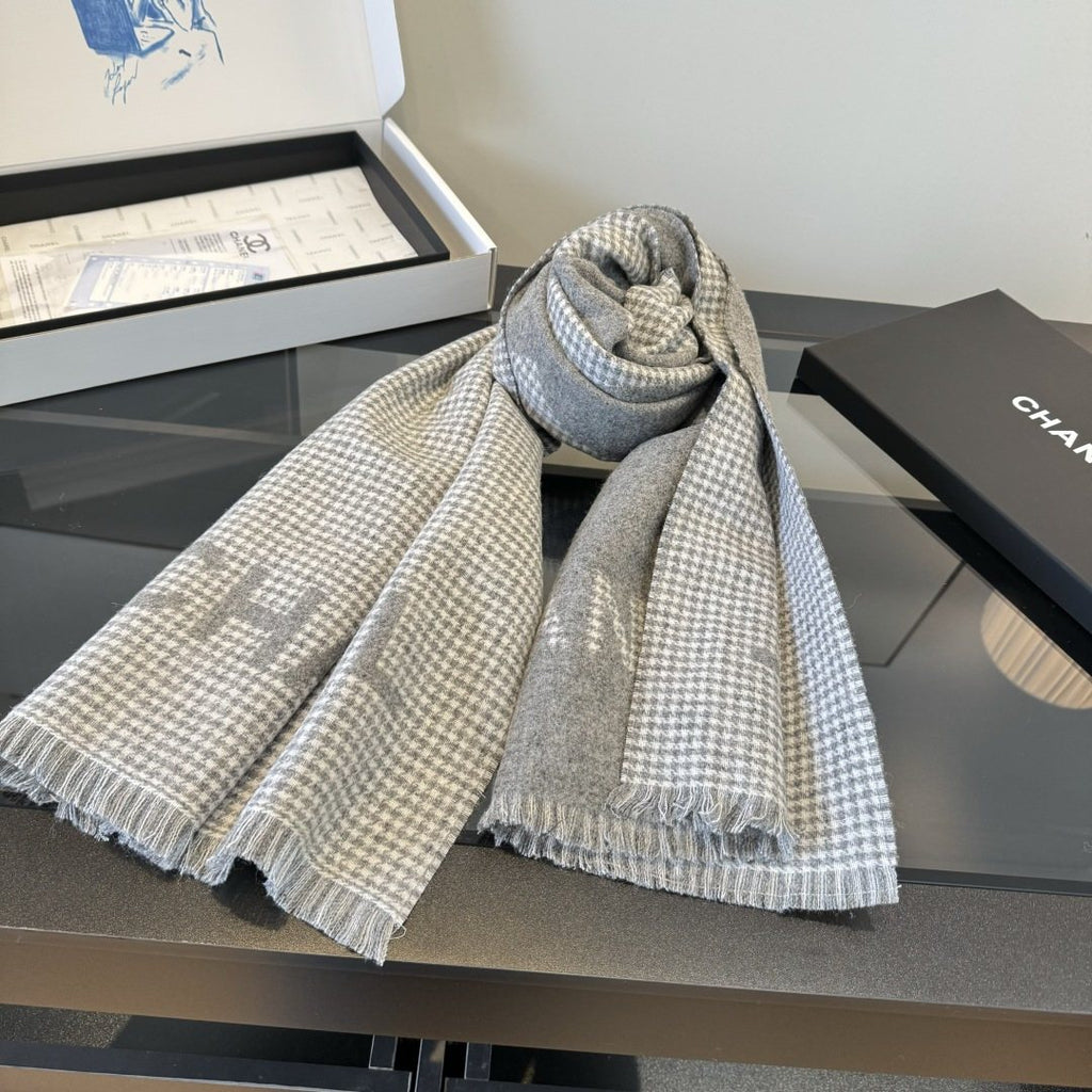 Chanel Houndstooth Fringed Scarf